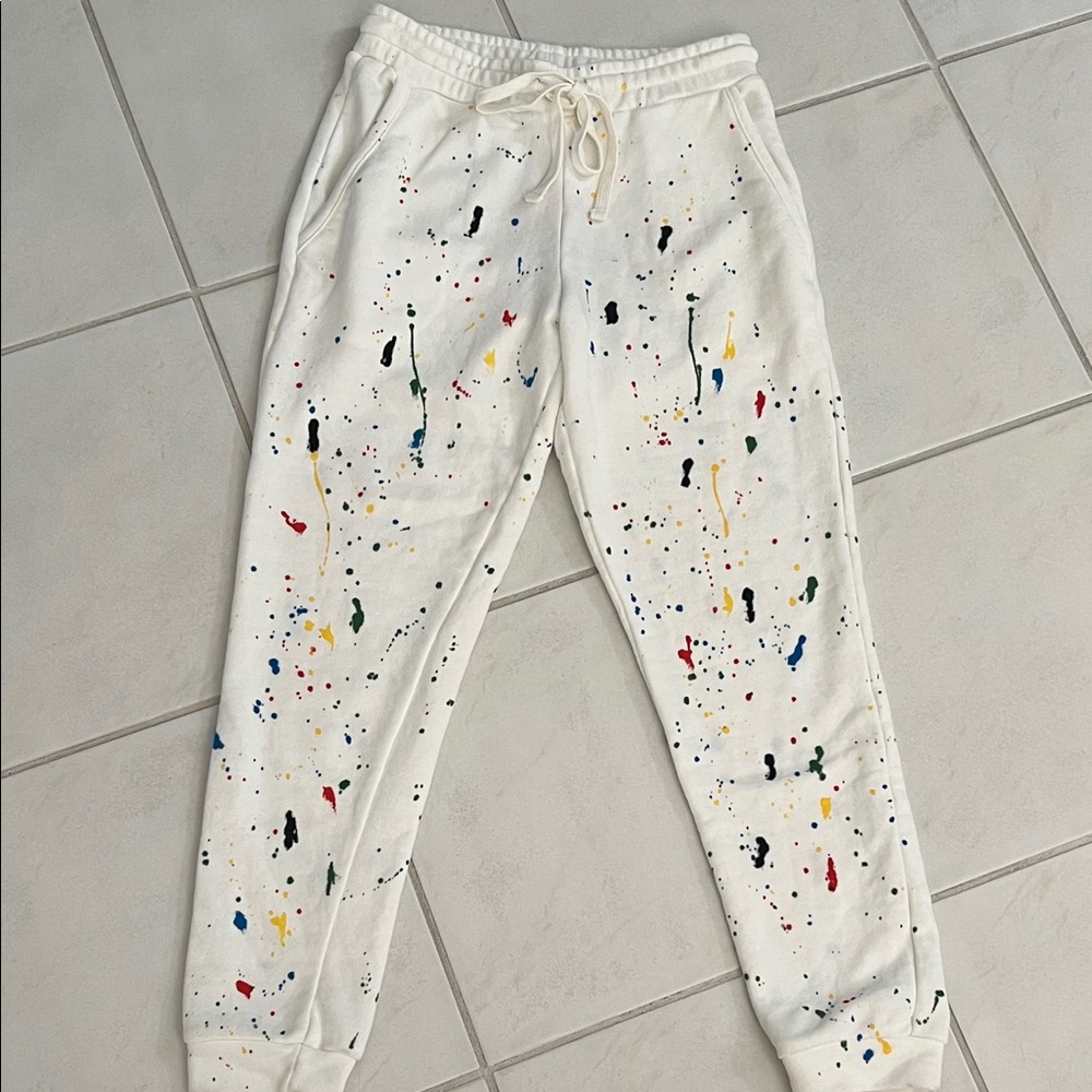 NEW Decker Go Crazy Joggers